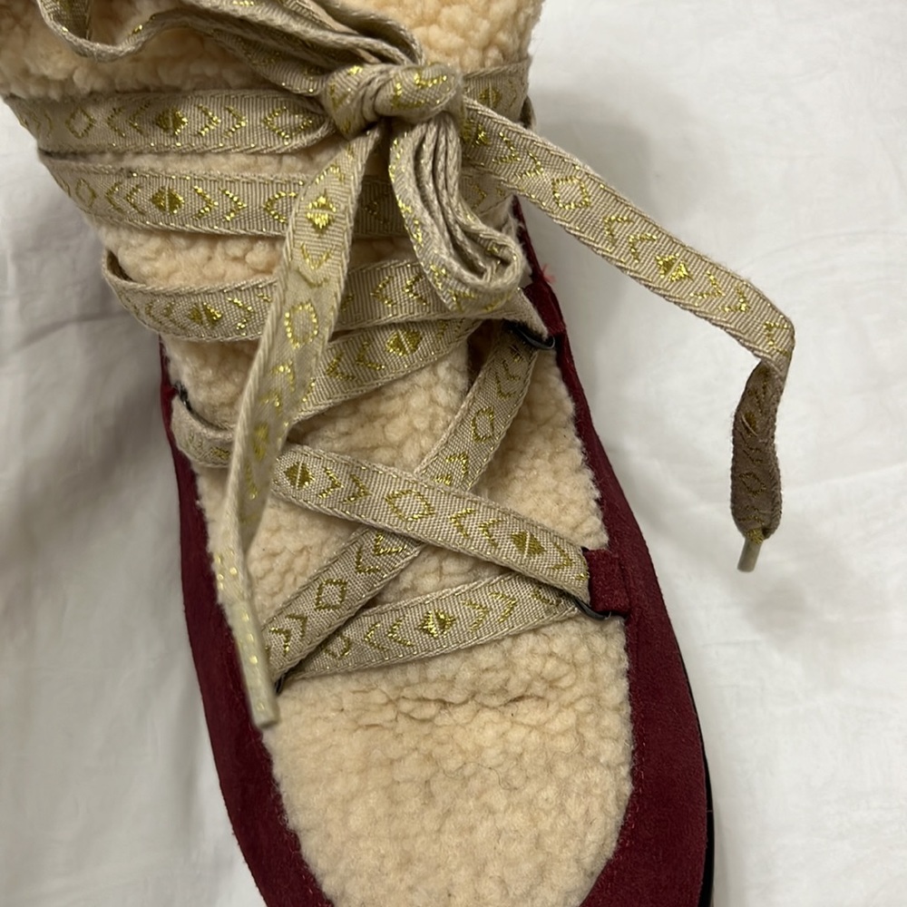 House of Harlow pull on Sadie alpine boot